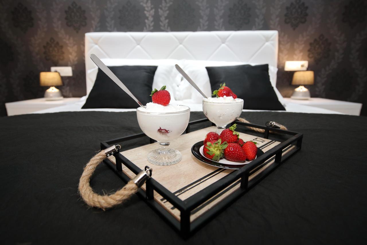 Luxury Penzión pre hostí 4*